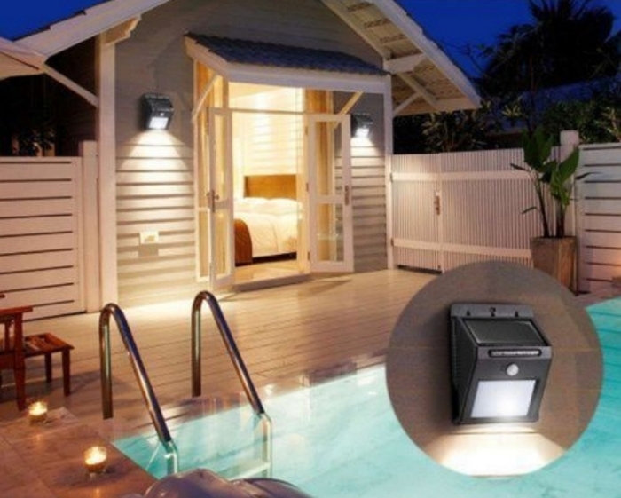 Lampe LED D'extérieur À Capteur Solaire 